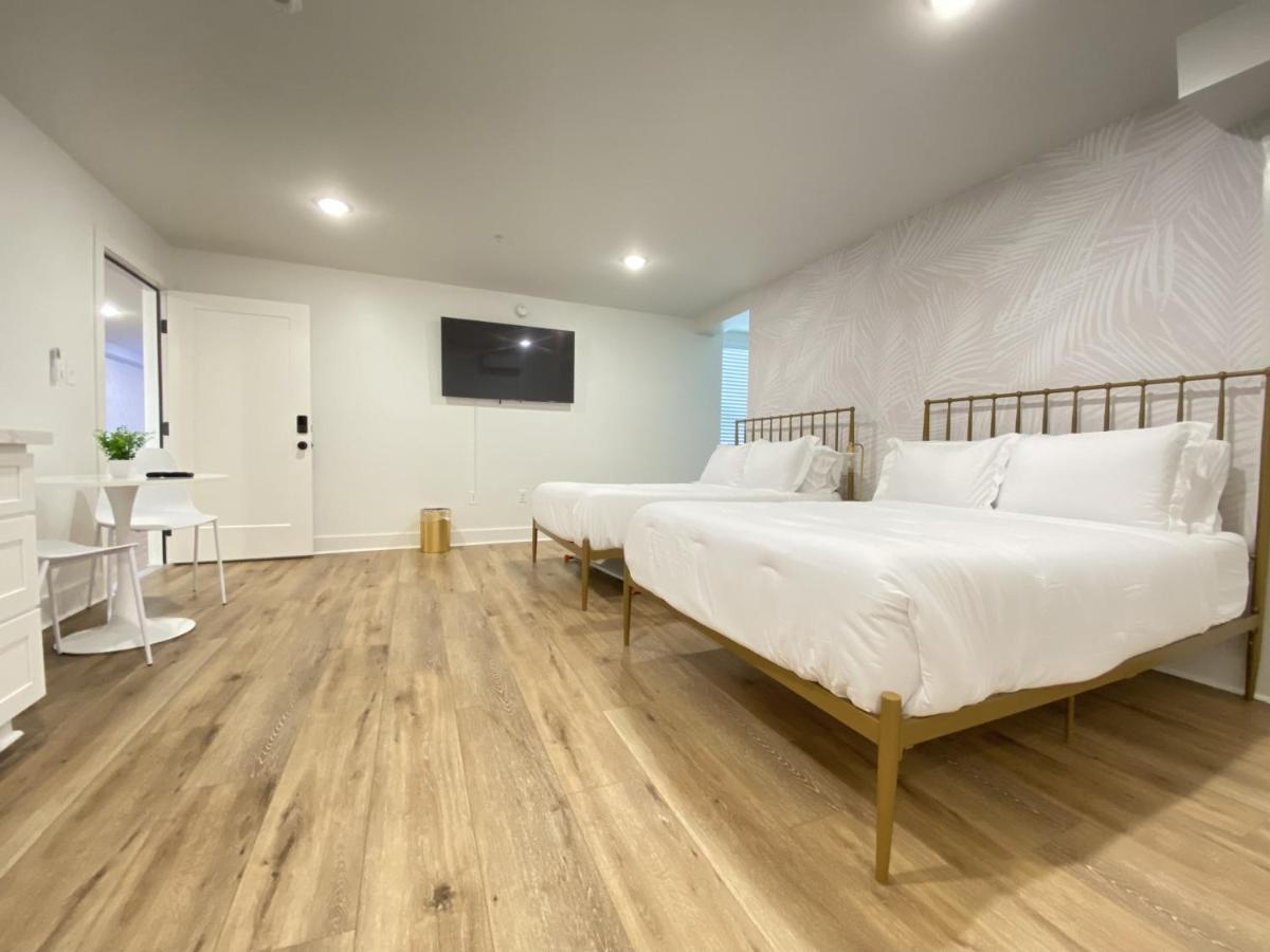 Tropical Springs Studio Apartment Two Queen Beds กาลเวสตัน ภายนอก รูปภาพ